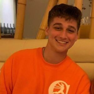 Meet your Posher, Drew